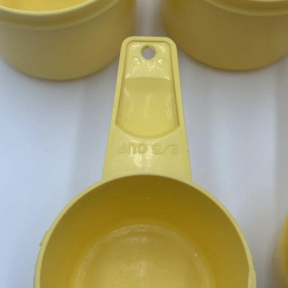 Vintage Tupperware Yellow Measuring Cups Set 5 Nesting 2x 1 Cup USA